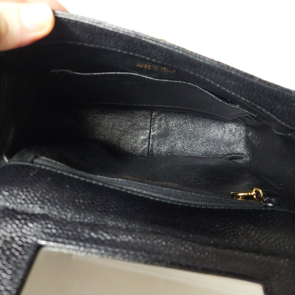 CHANEL Caviar Black Leather Quilted CC Turnlock Vanity Square Box Flap Bag - Picture 14 of 16